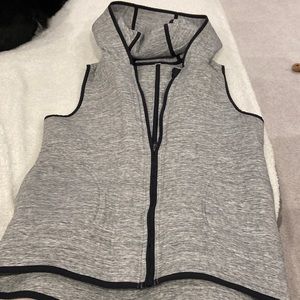 Lululemon vest. Reversible